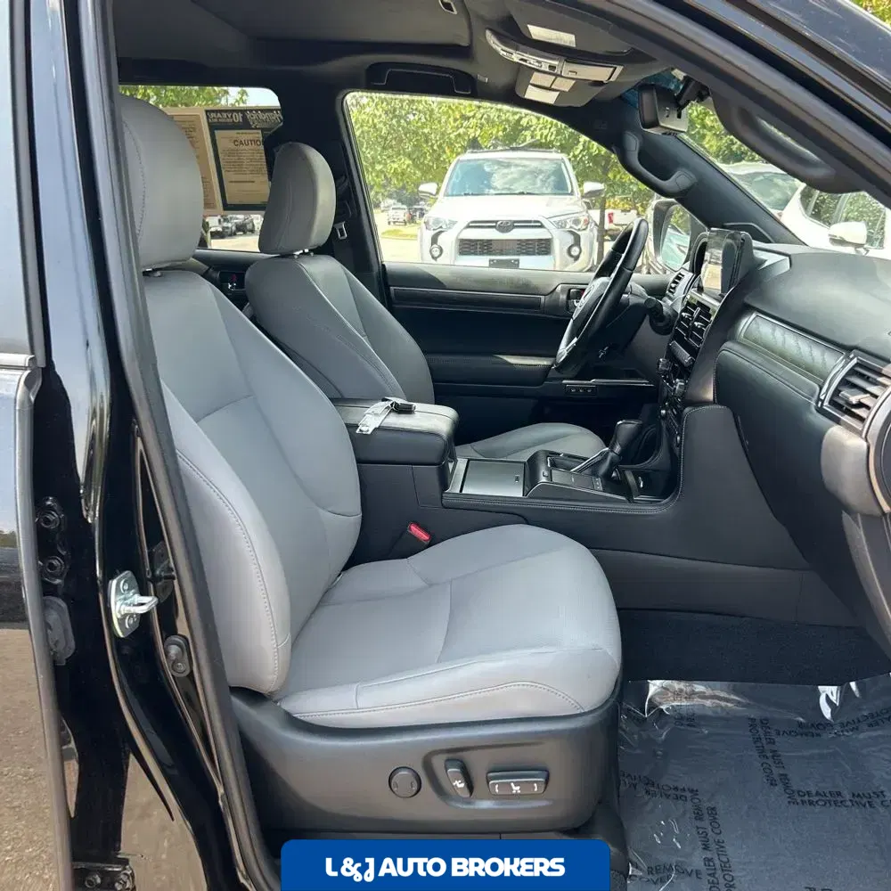 2023 Lexus GX 460 Base