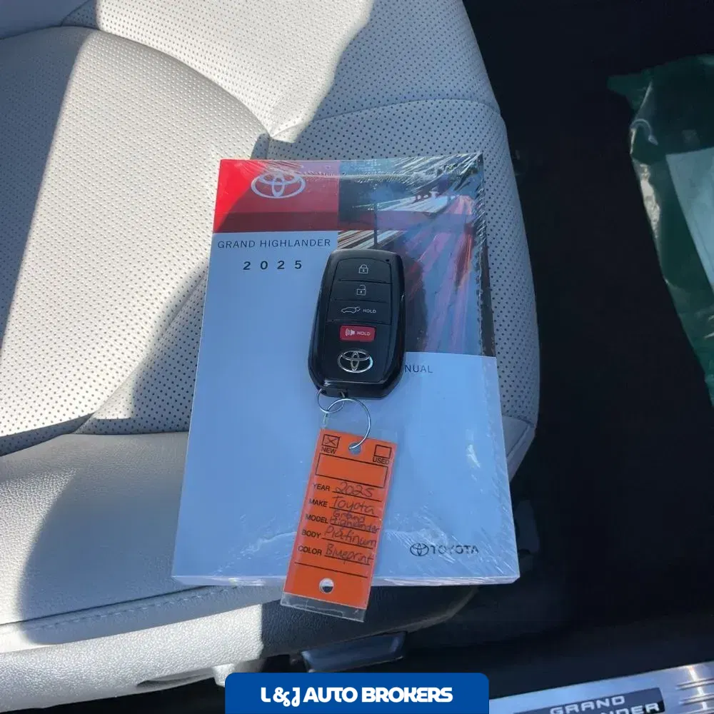 2025 Toyota Grand Highlander Platinum