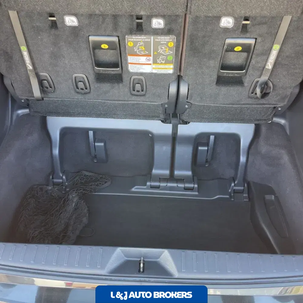 2024 Toyota Sienna Platinum 7-Passenger