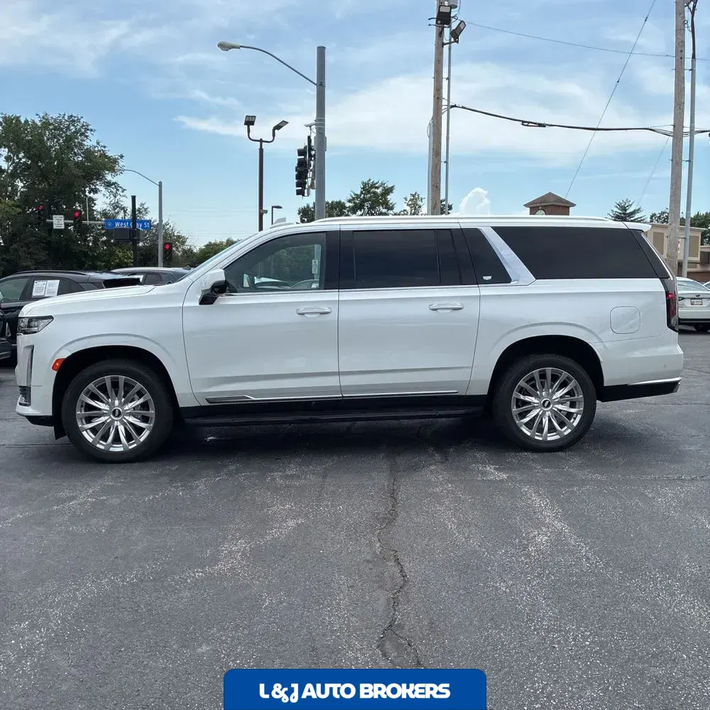 2023 Cadillac Escalade ESV Premium Luxury