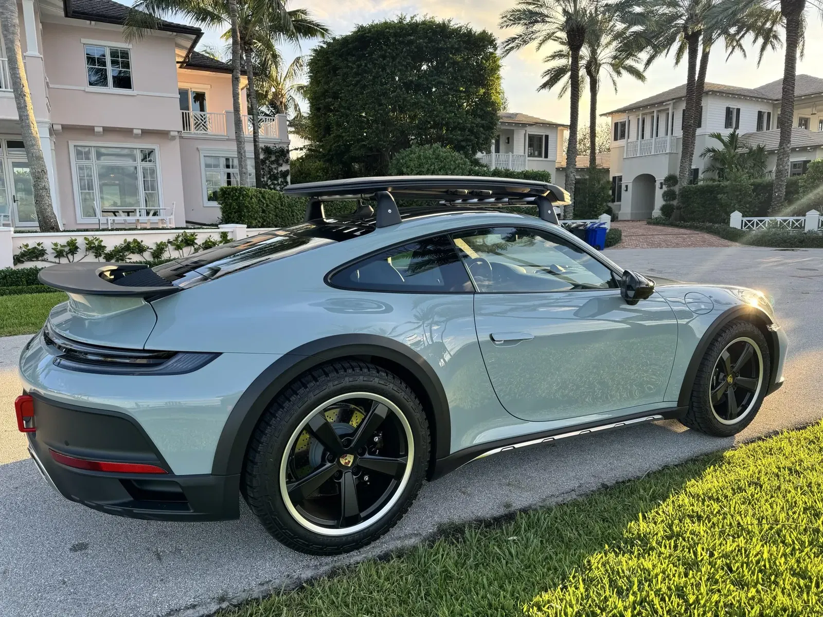 2023 Porsche 911 Dakar