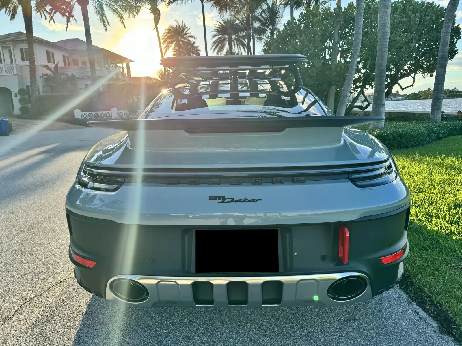 2023 Porsche 911 Dakar