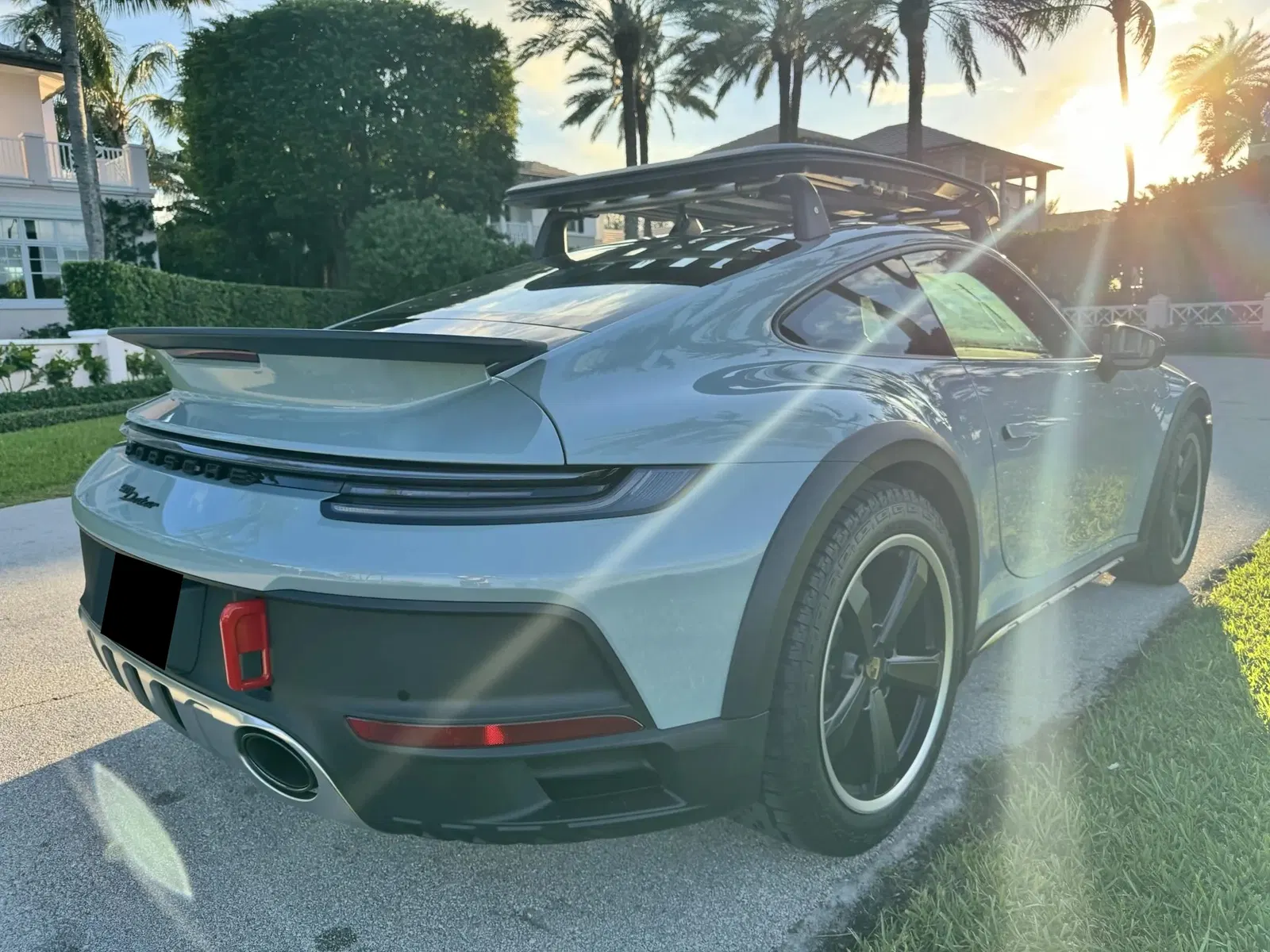 2023 Porsche 911 Dakar