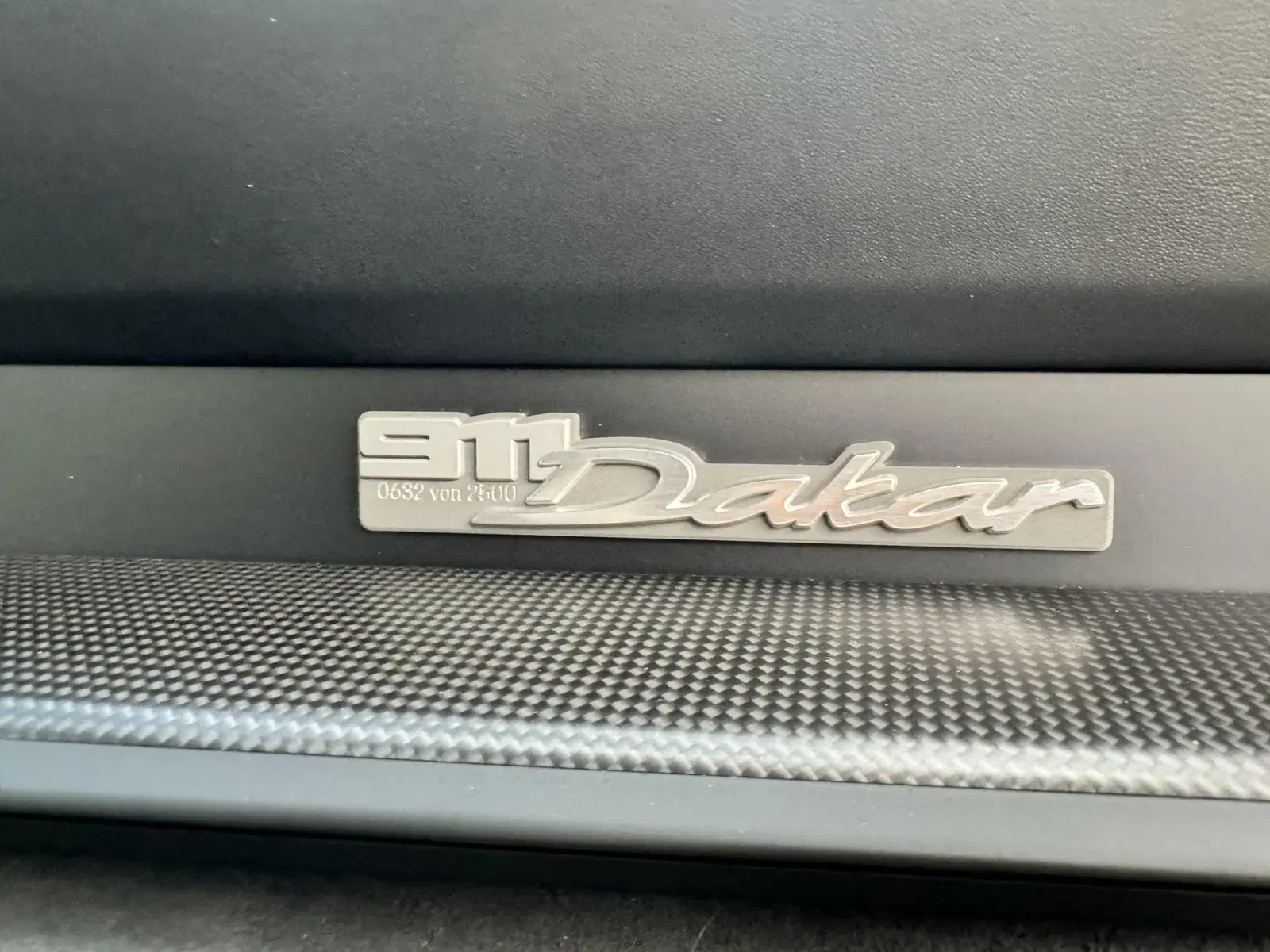 2023 Porsche 911 Dakar