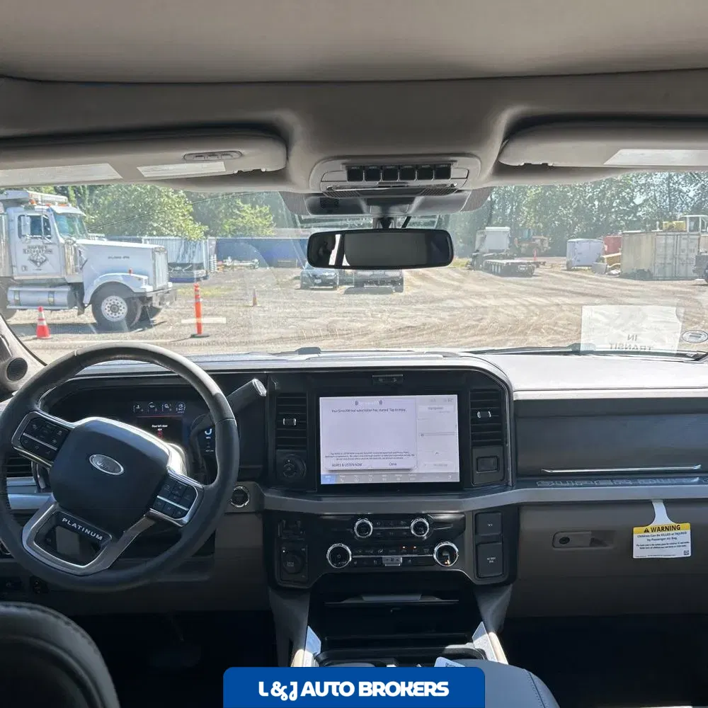 2025 Ford F-450 Super Duty Platinum