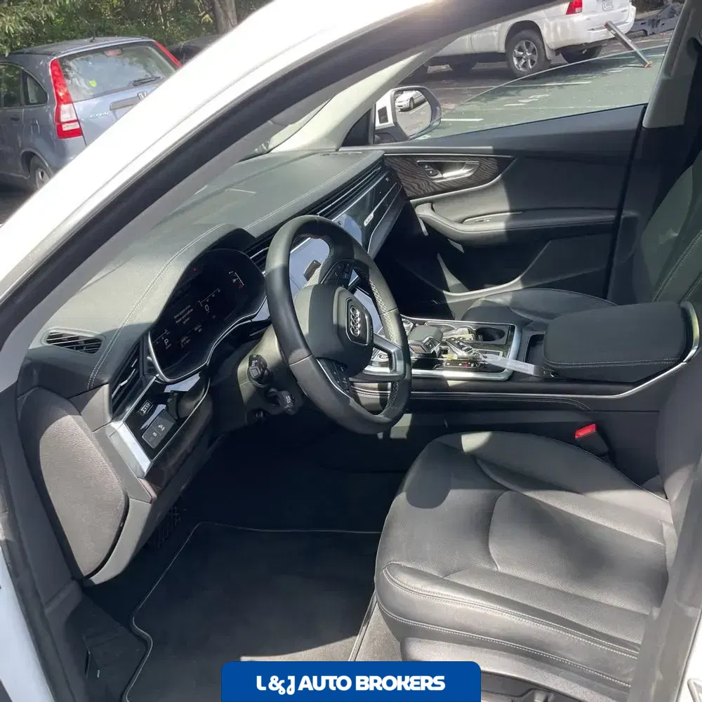 2023 Audi Q8 Premium Plus 55 TFSI