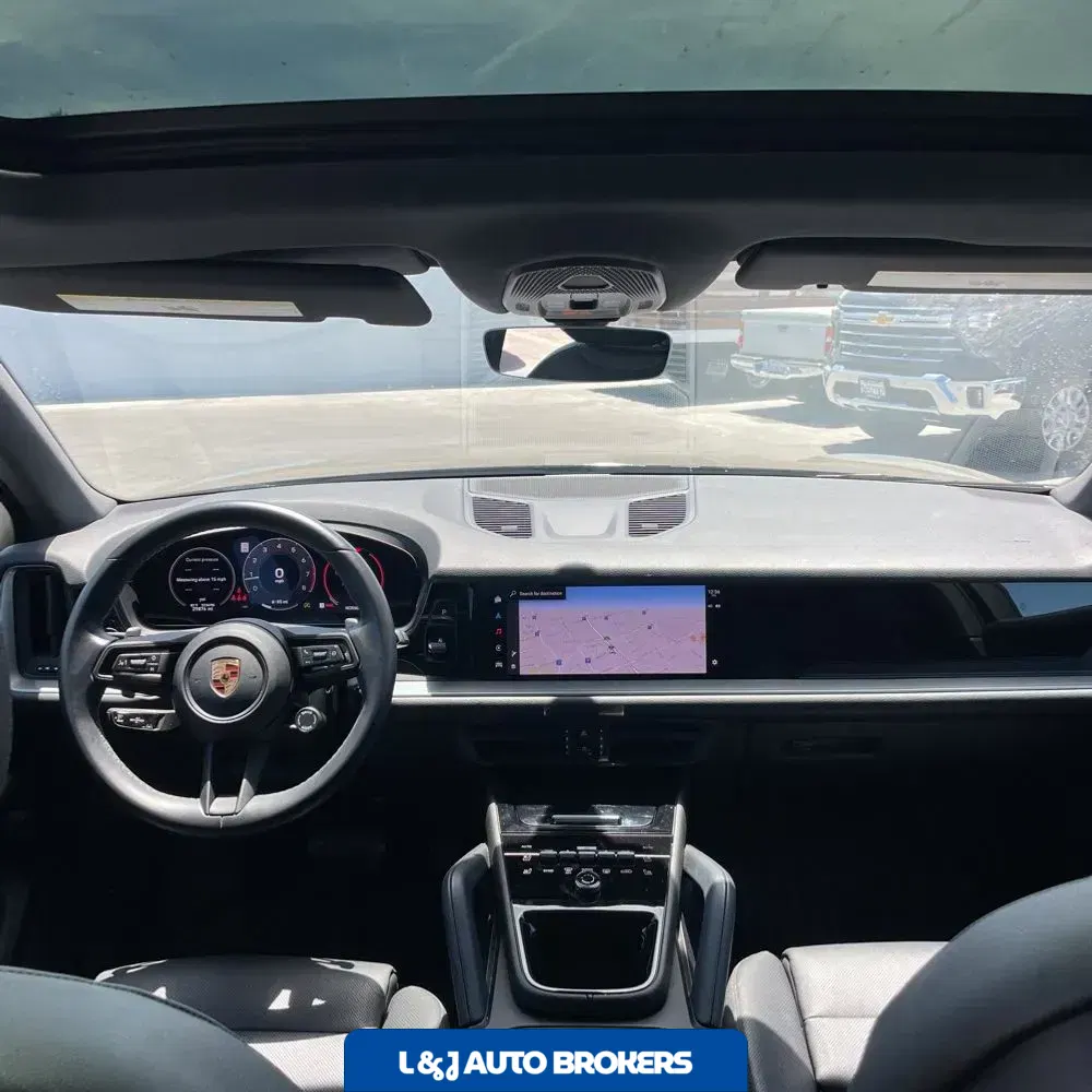 2024 Porsche Cayenne Base