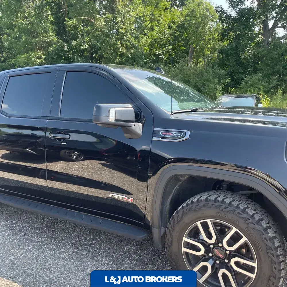 2023 GMC Sierra 1500 AT4