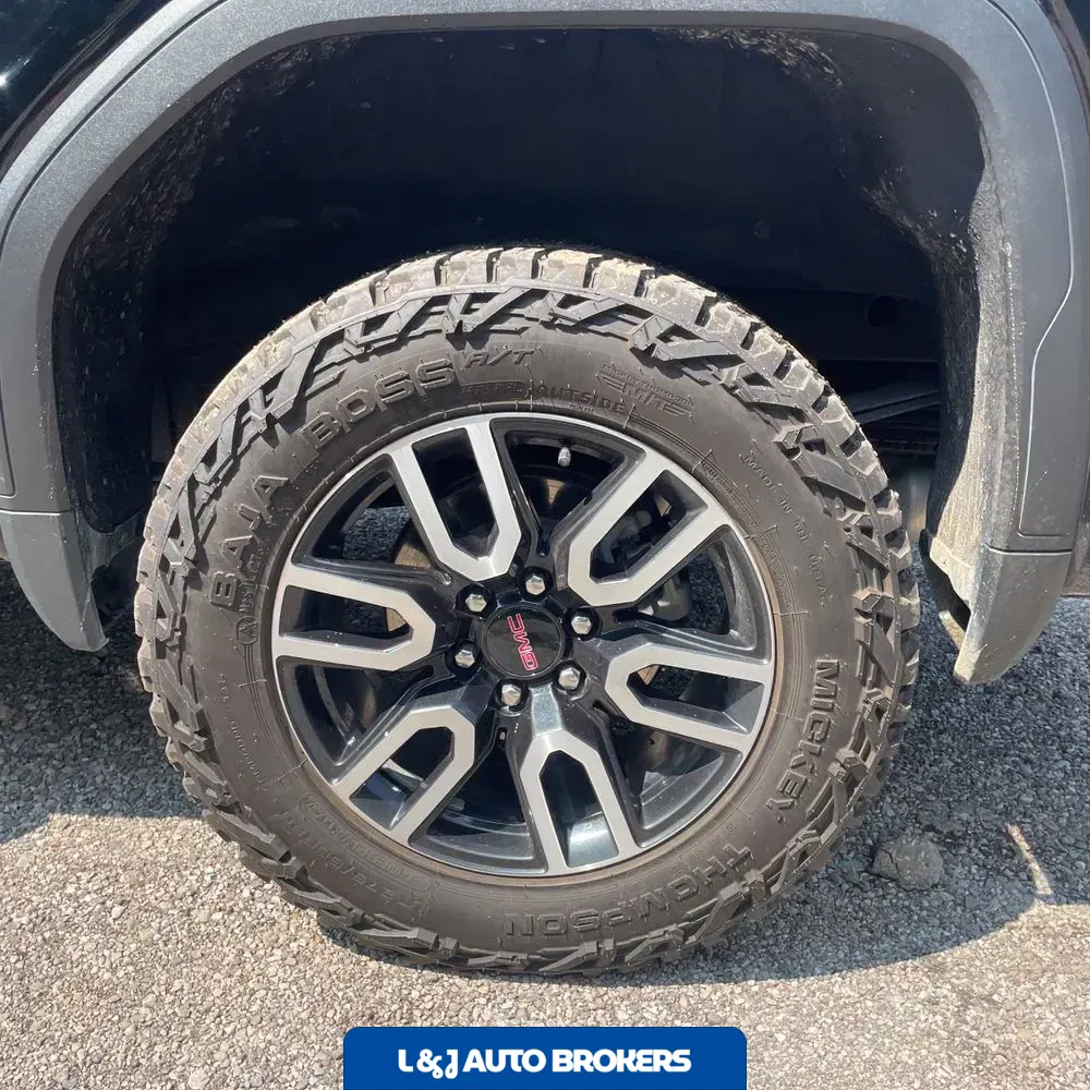 2023 GMC Sierra 1500 AT4