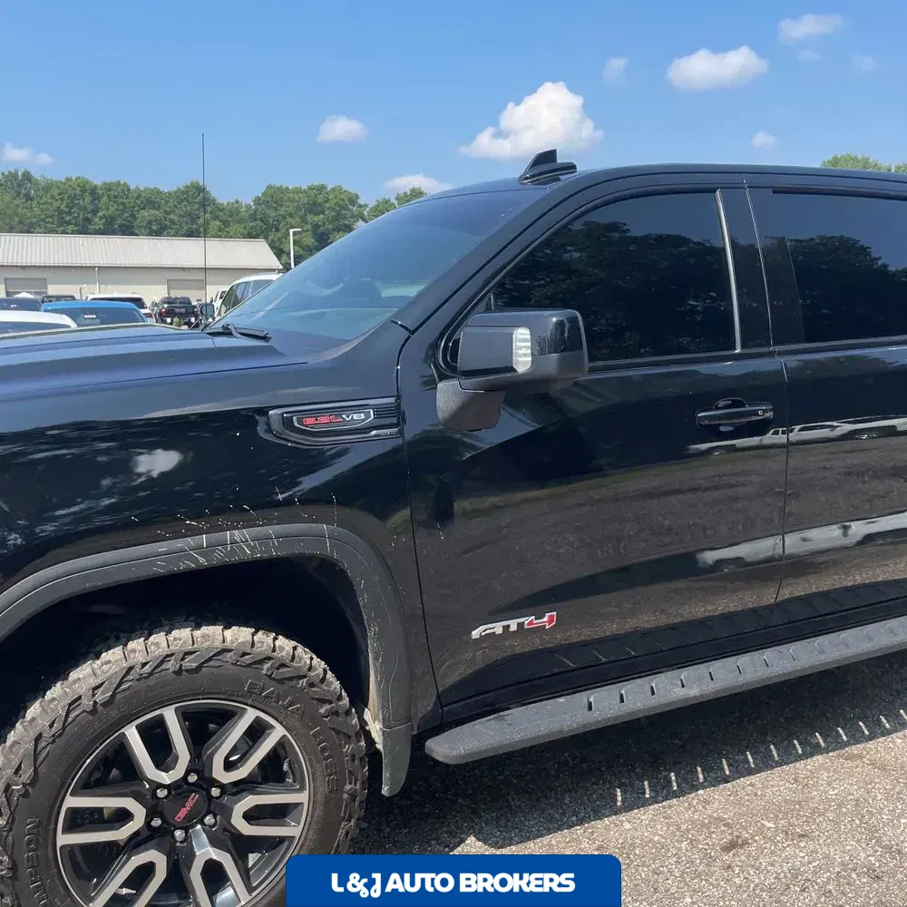 2023 GMC Sierra 1500 AT4