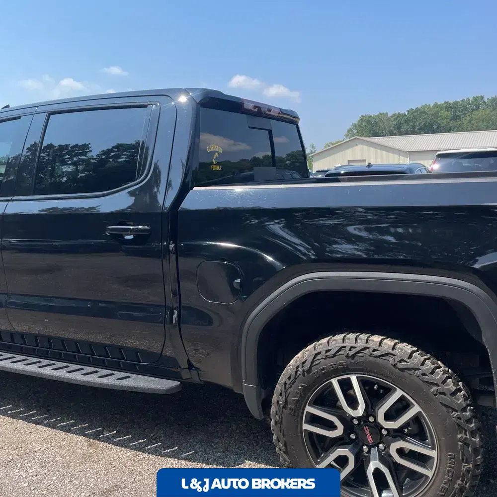 2023 GMC Sierra 1500 AT4