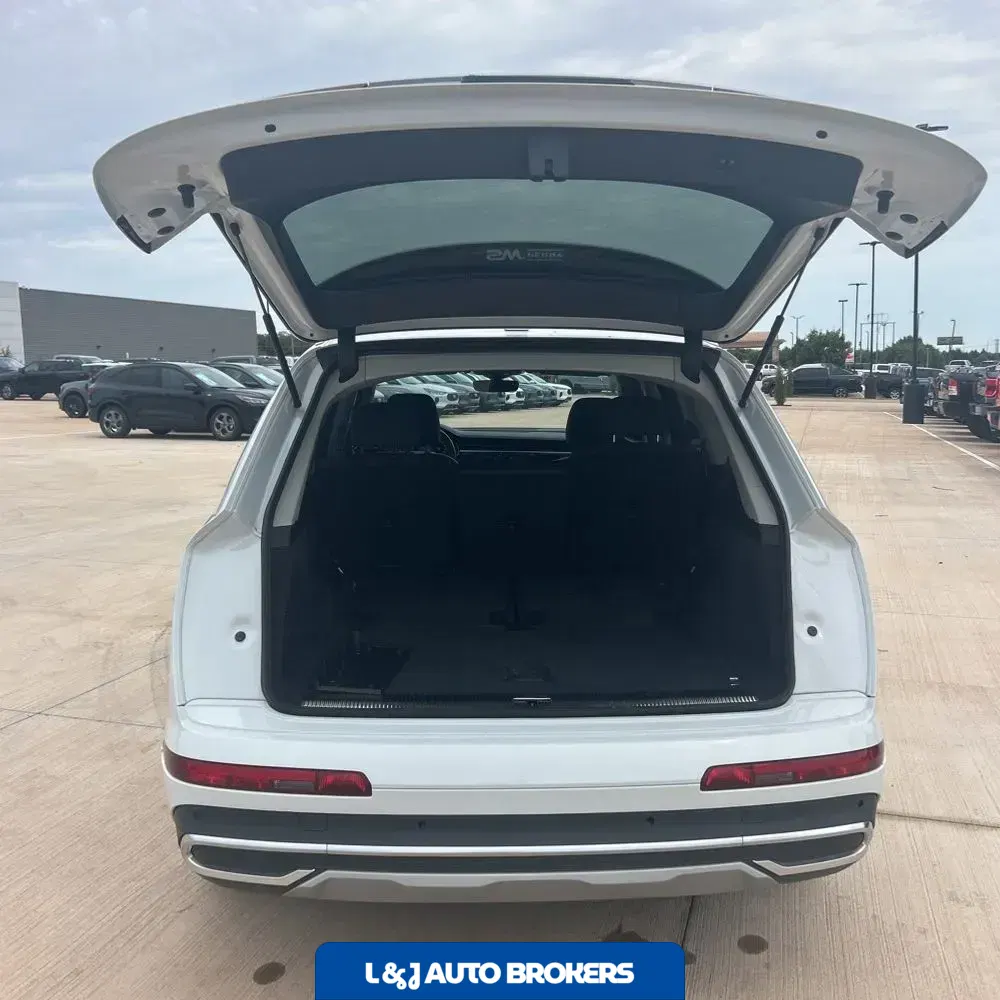 2024 Audi Q7 Premium Plus 55