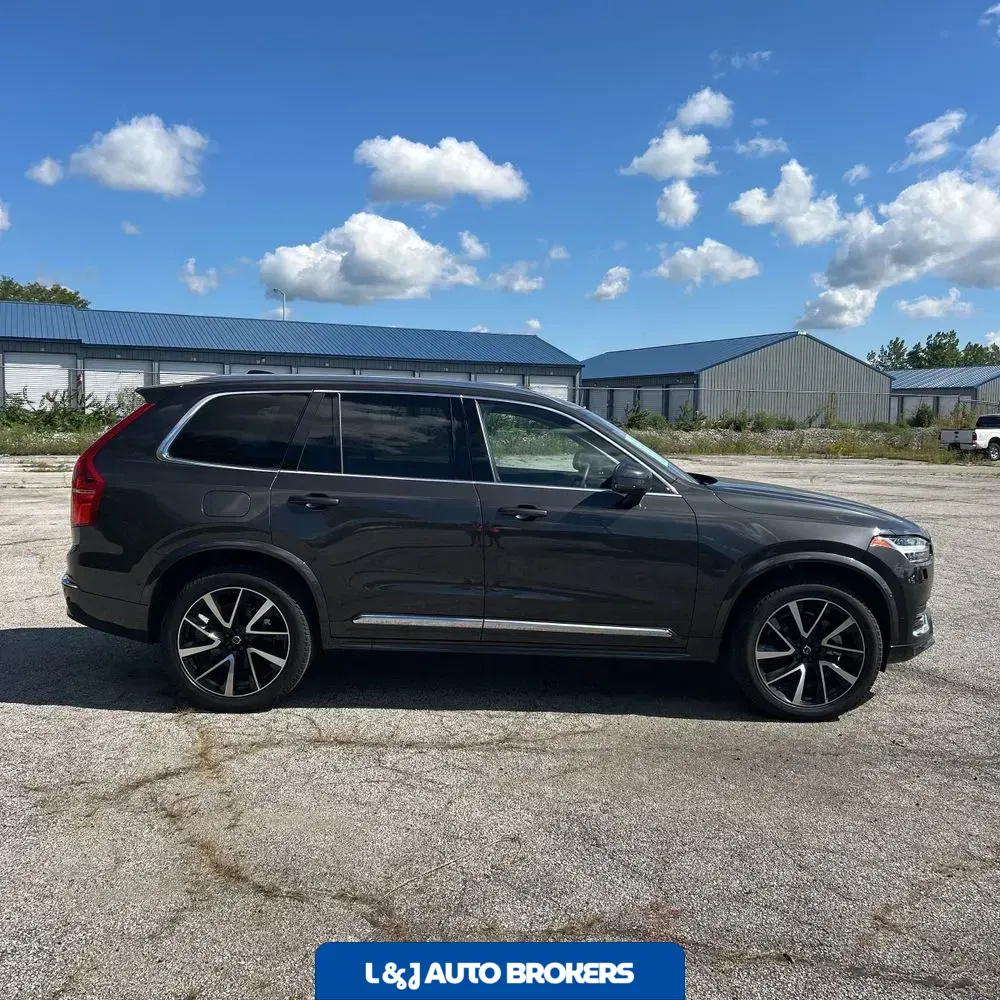 2024 Volvo XC90 B5 - Plus