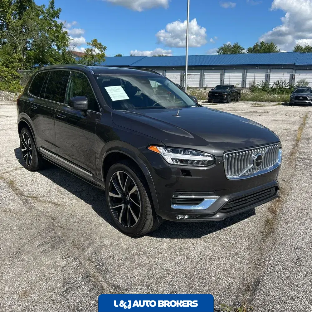 2024 Volvo XC90 B5 - Plus
