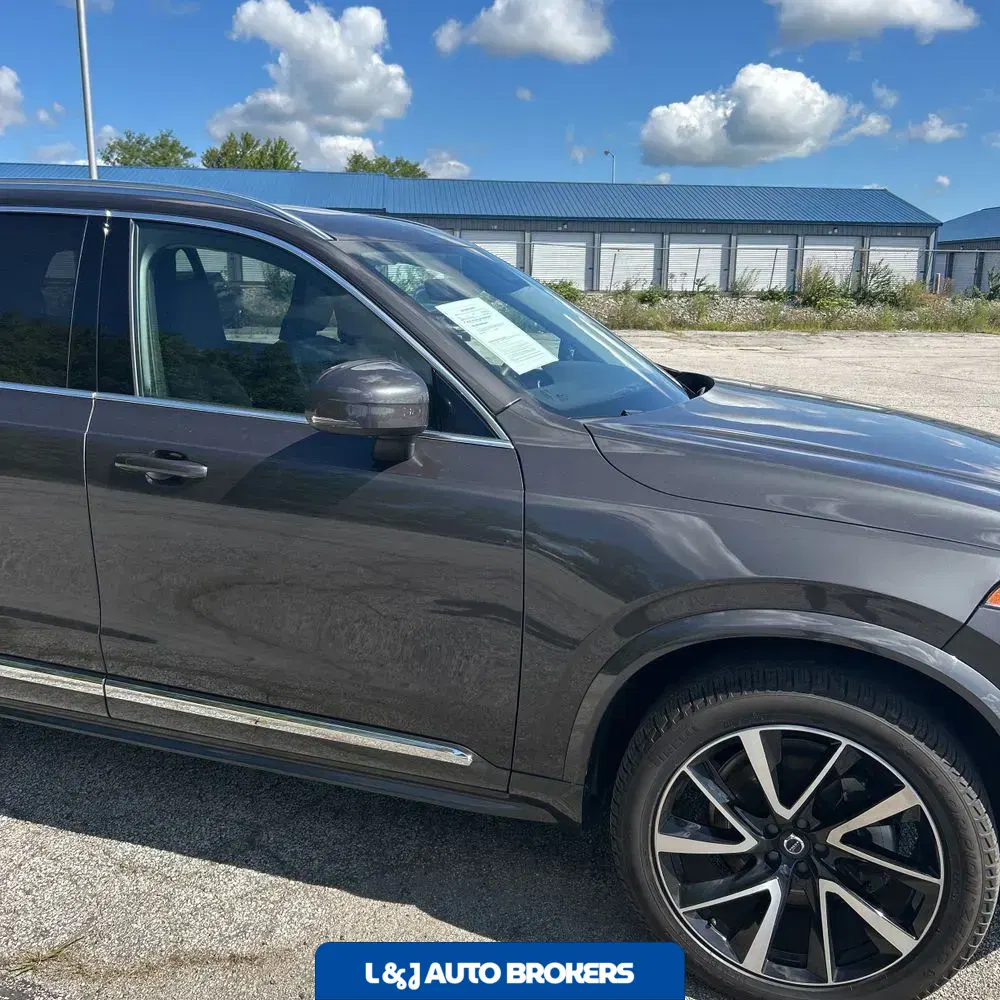 2024 Volvo XC90 B5 - Plus