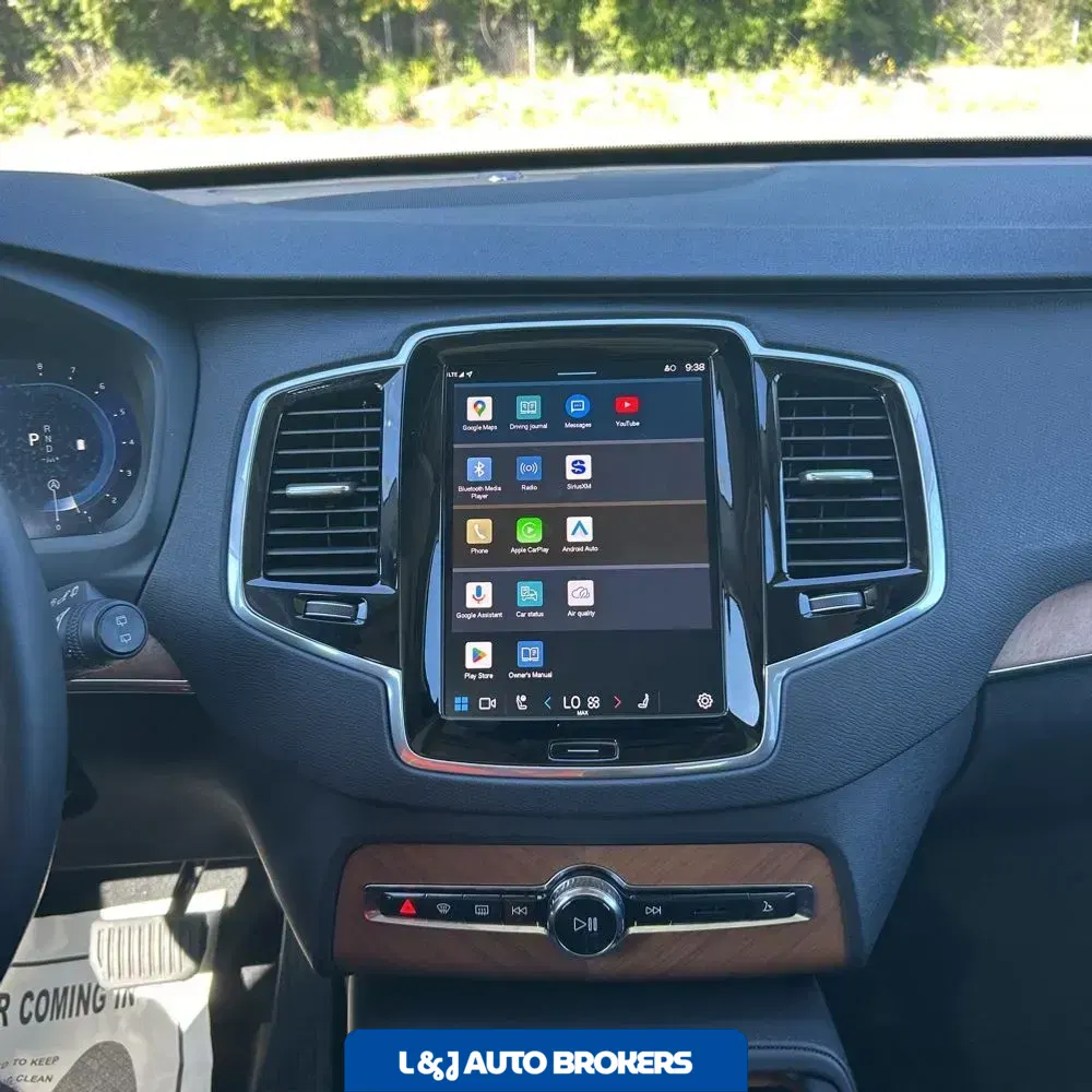 2024 Volvo XC90 B5 - Plus