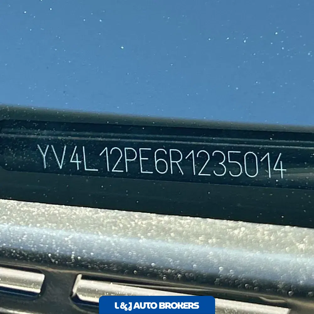 2024 Volvo XC90 B5 - Plus
