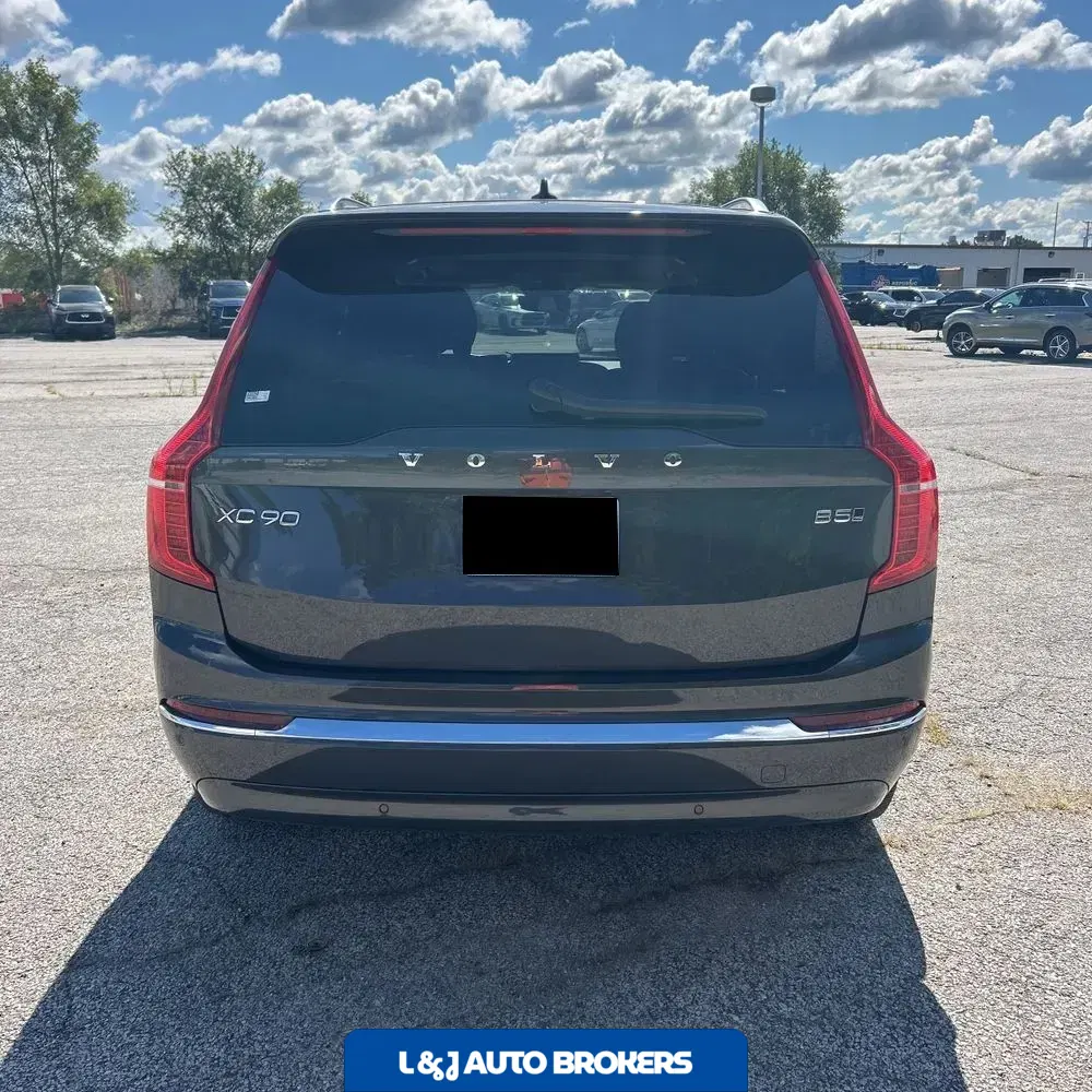 2024 Volvo XC90 B5 - Plus