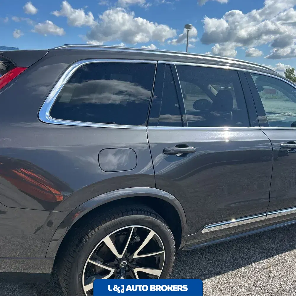 2024 Volvo XC90 B5 - Plus