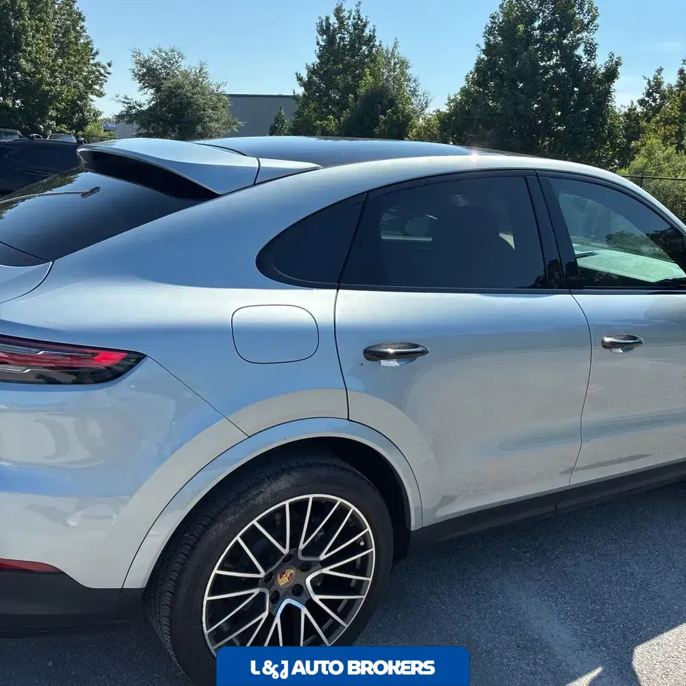 2022 Porsche Cayenne Coupe