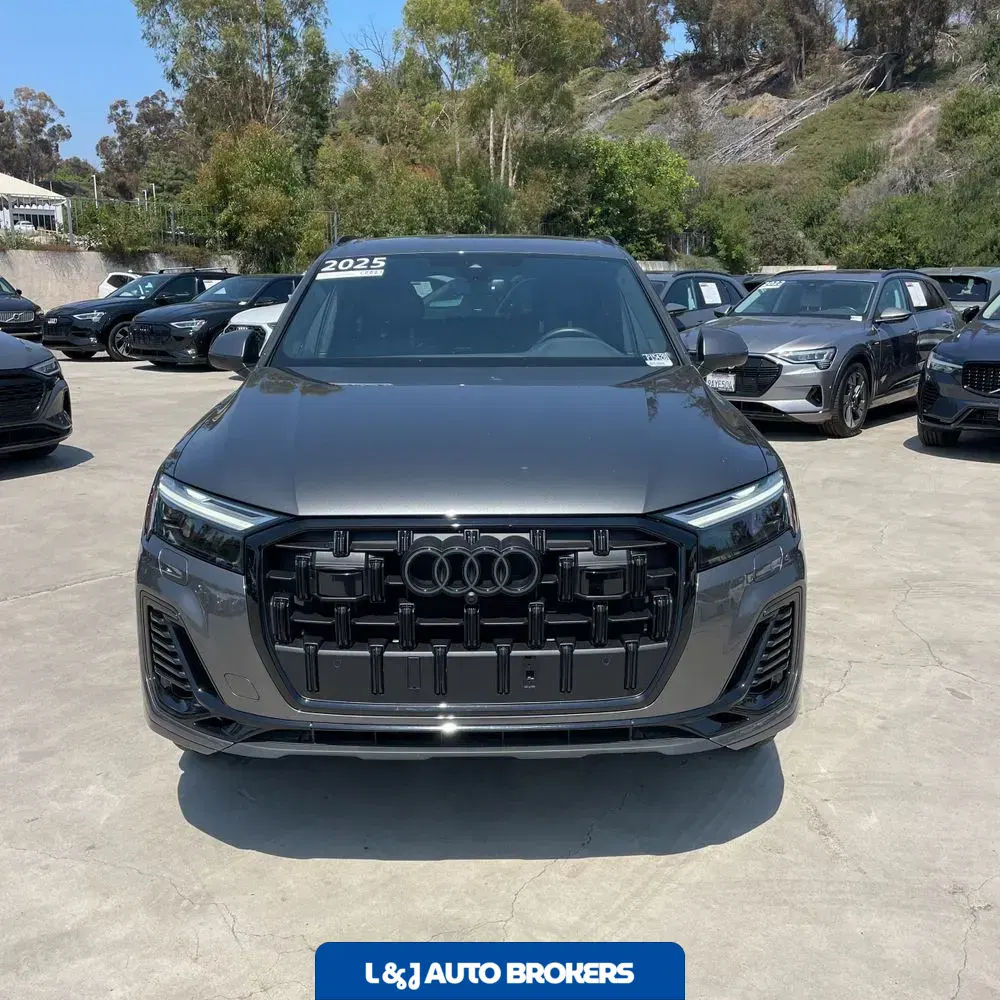 2025 Audi Q7 Premium Plus 55
