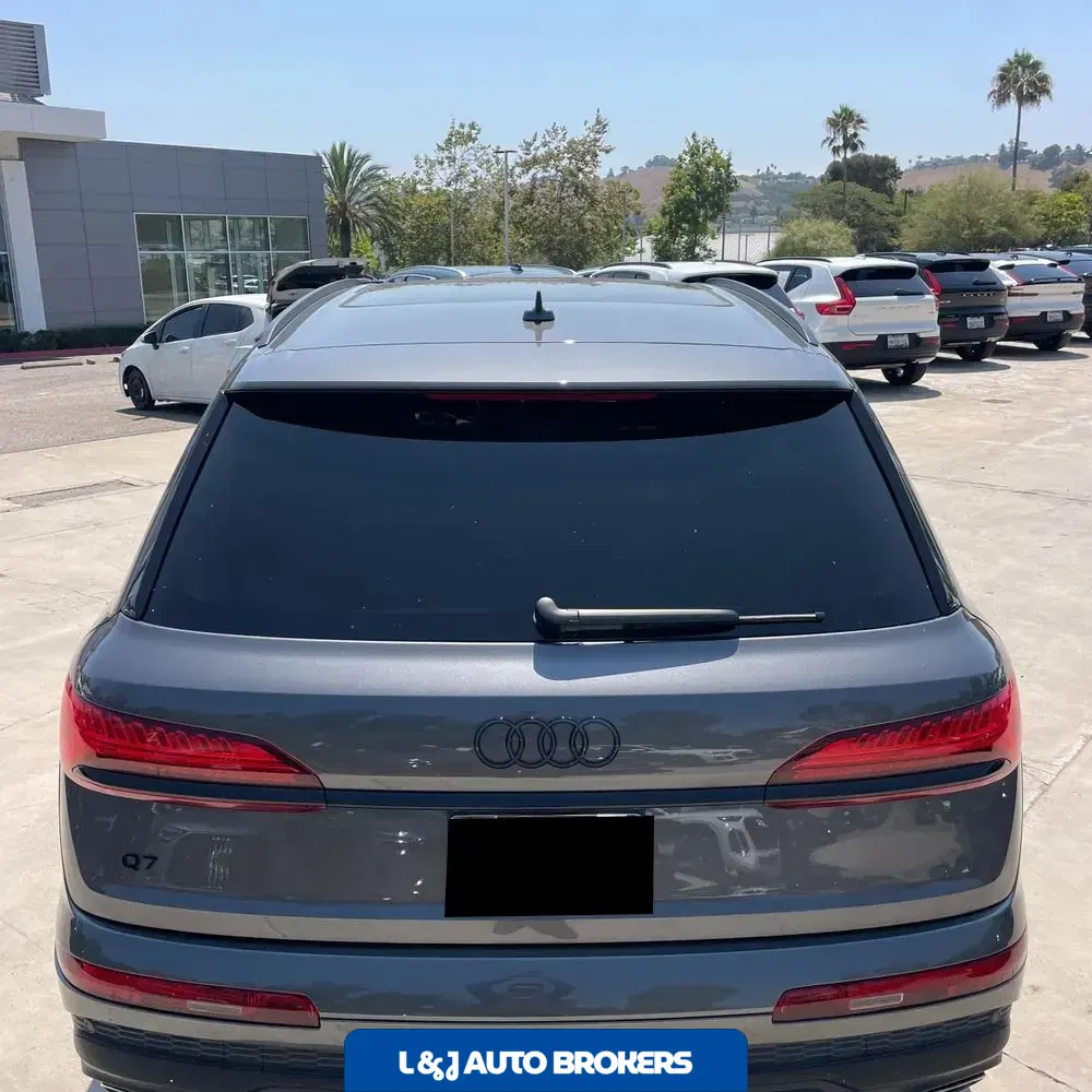 2025 Audi Q7 Premium Plus 55