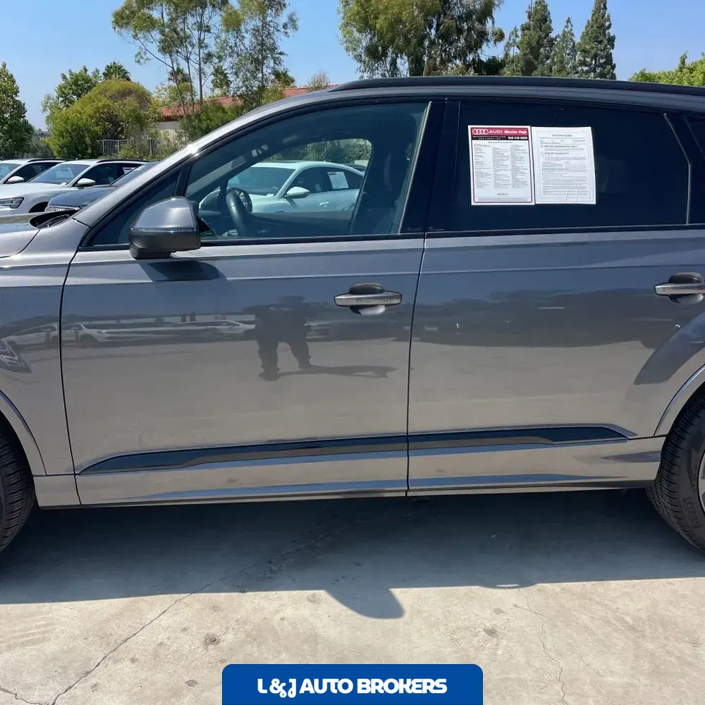 2025 Audi Q7 Premium Plus 55