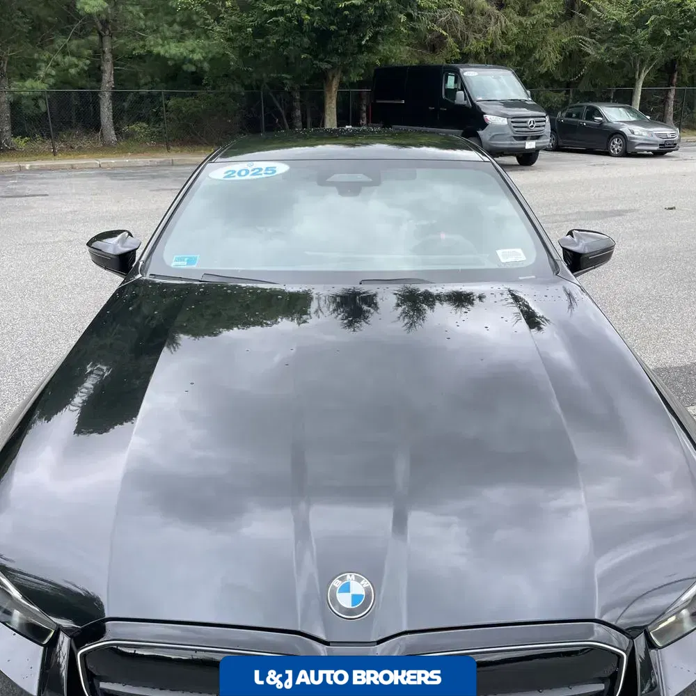 2025 BMW M5 Base