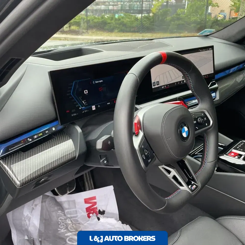2025 BMW M5 Base