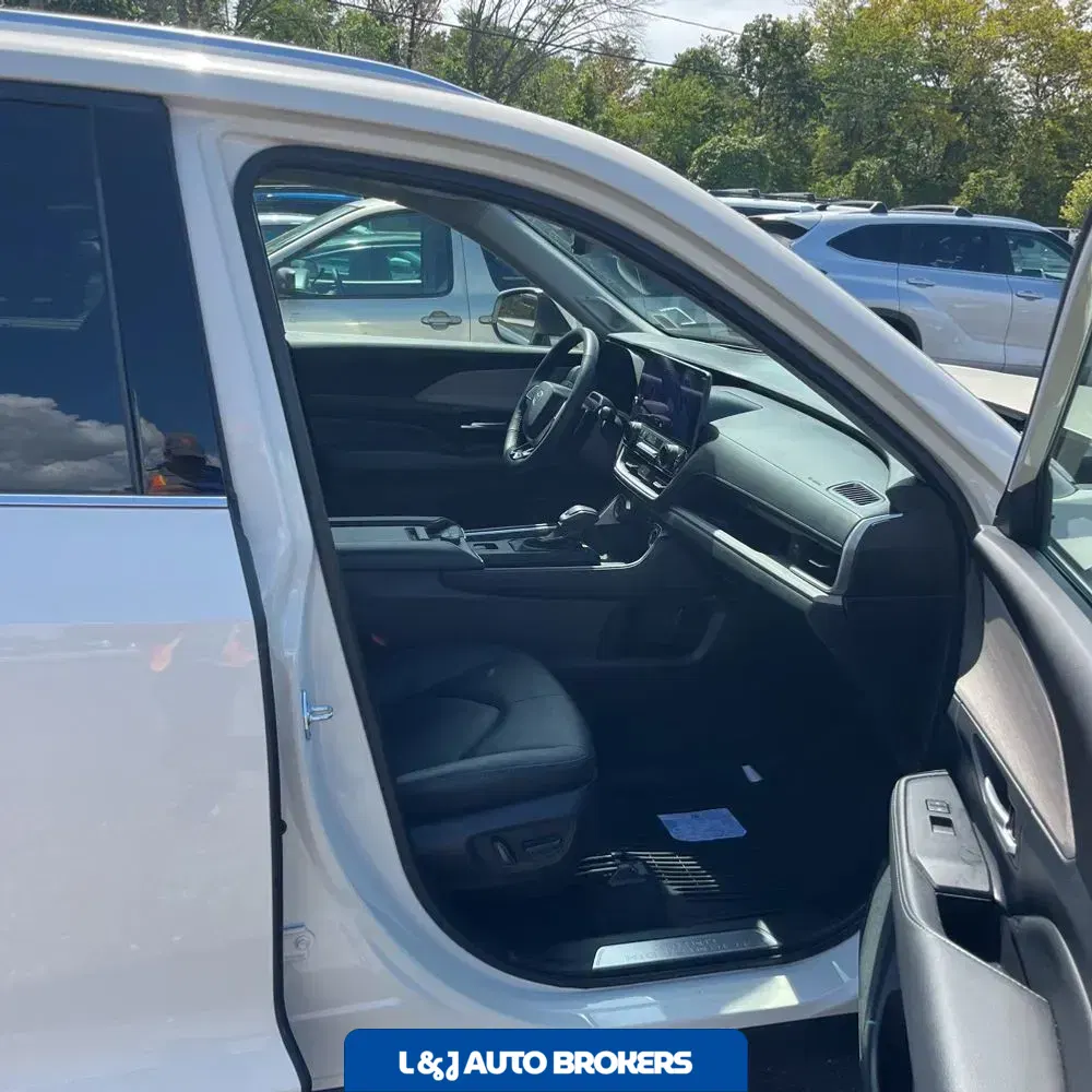 2024 Toyota Grand Highlander Platinum