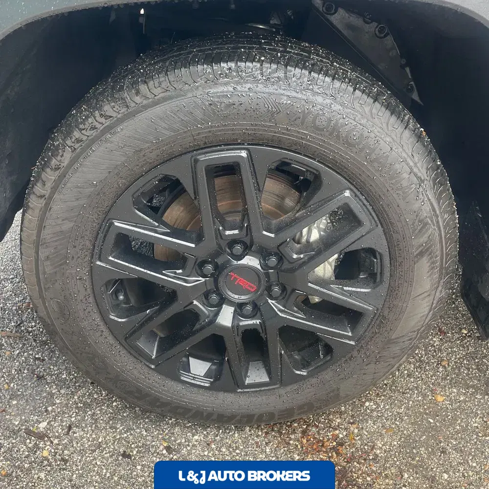 2024 Toyota Sequoia SR5