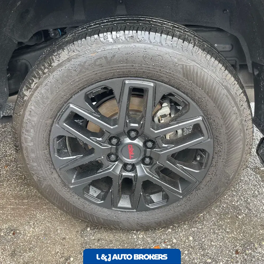 2024 Toyota Sequoia SR5