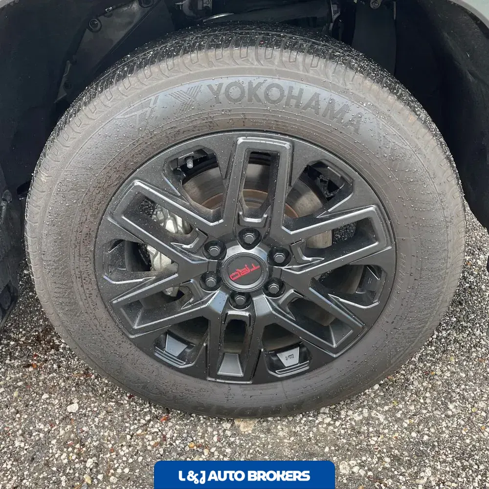 2024 Toyota Sequoia SR5