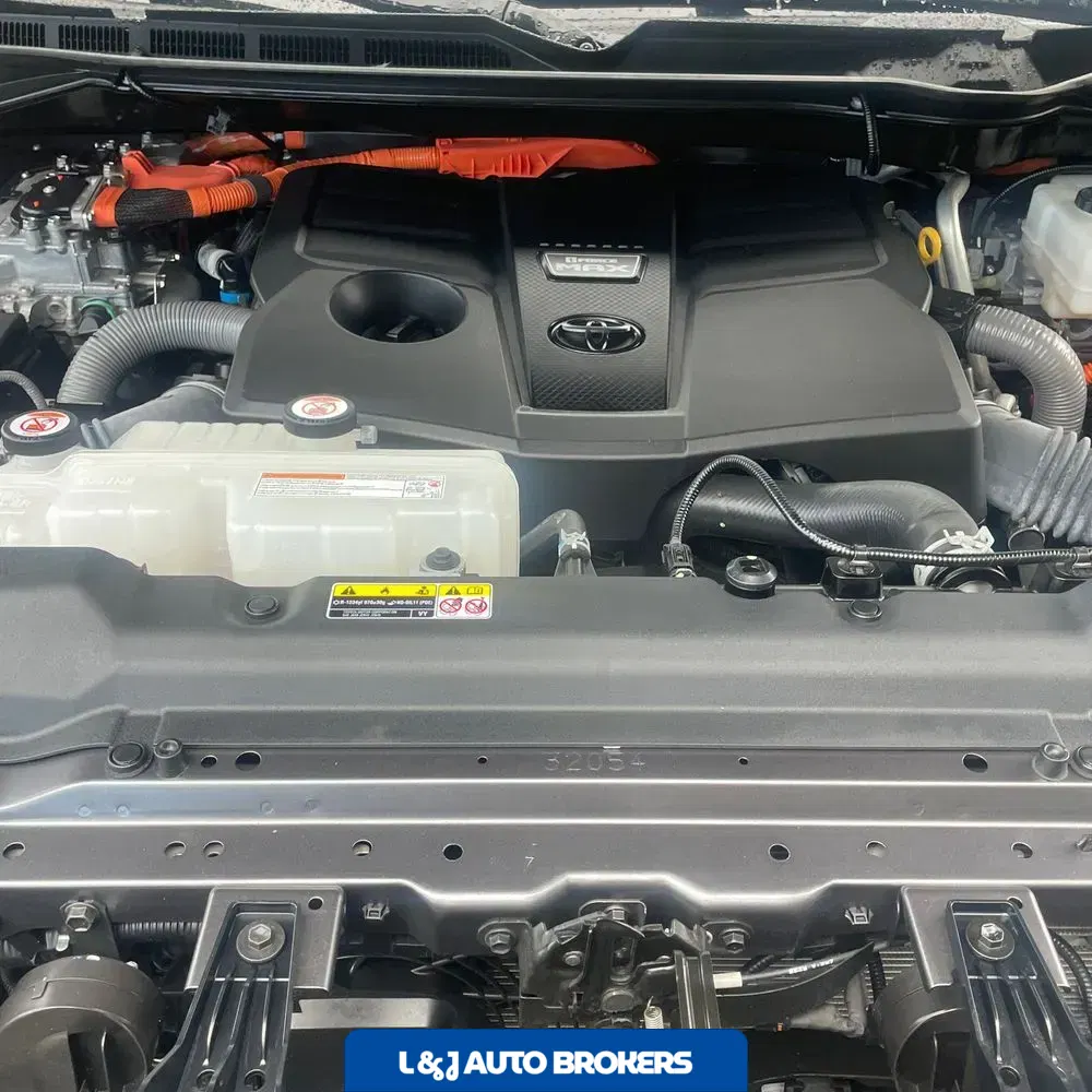 2024 Toyota Sequoia SR5
