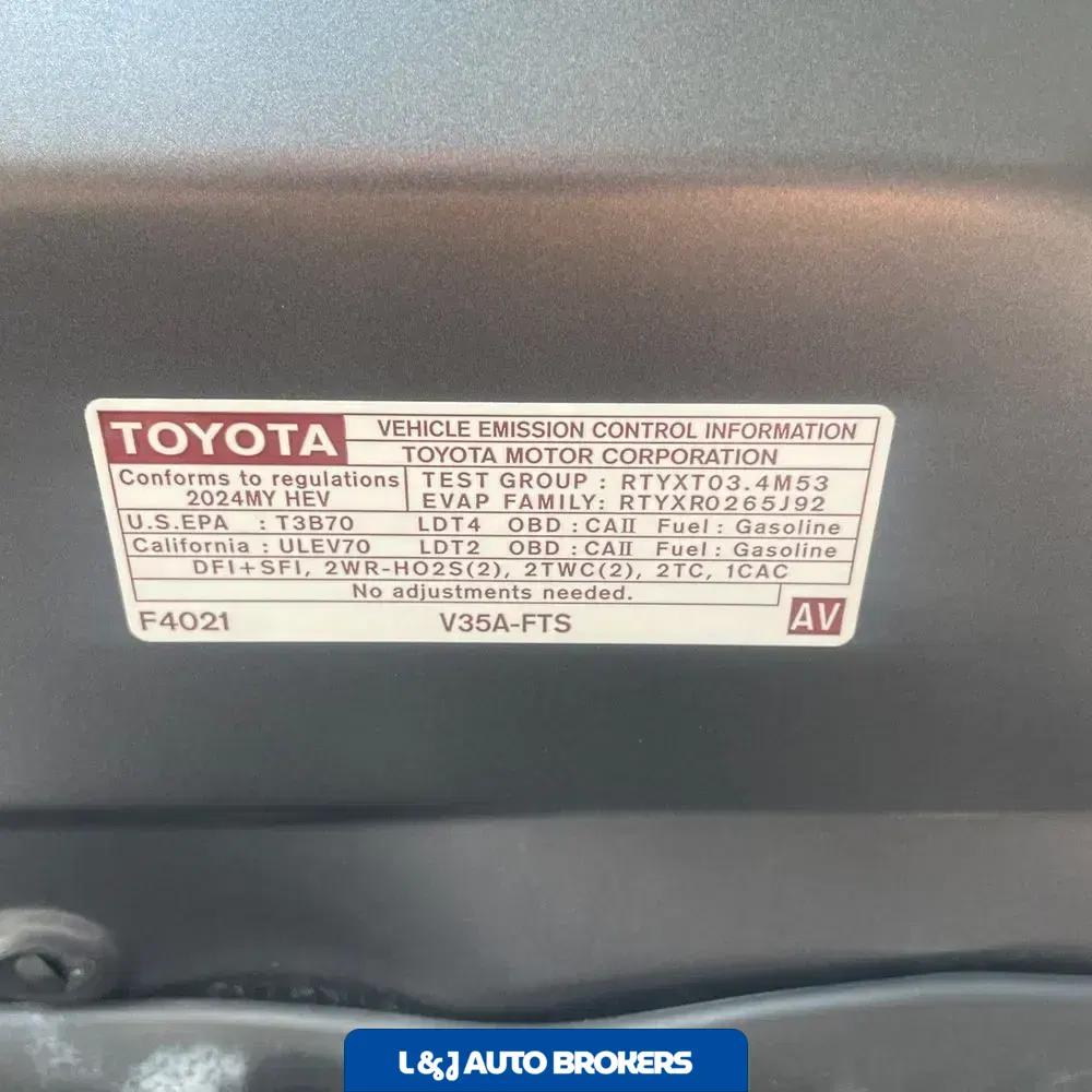 2024 Toyota Sequoia SR5