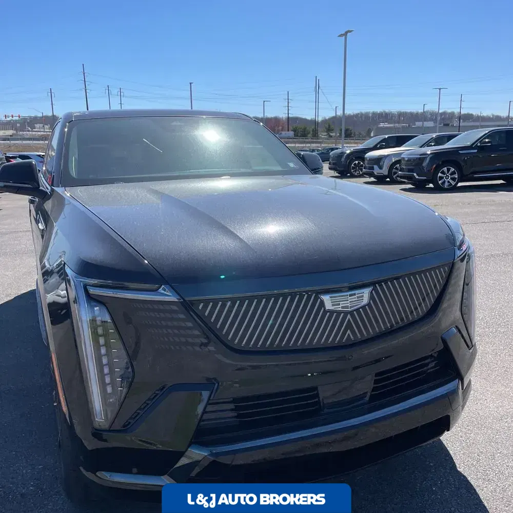 2025 Cadillac Escalade IQ Sport 2