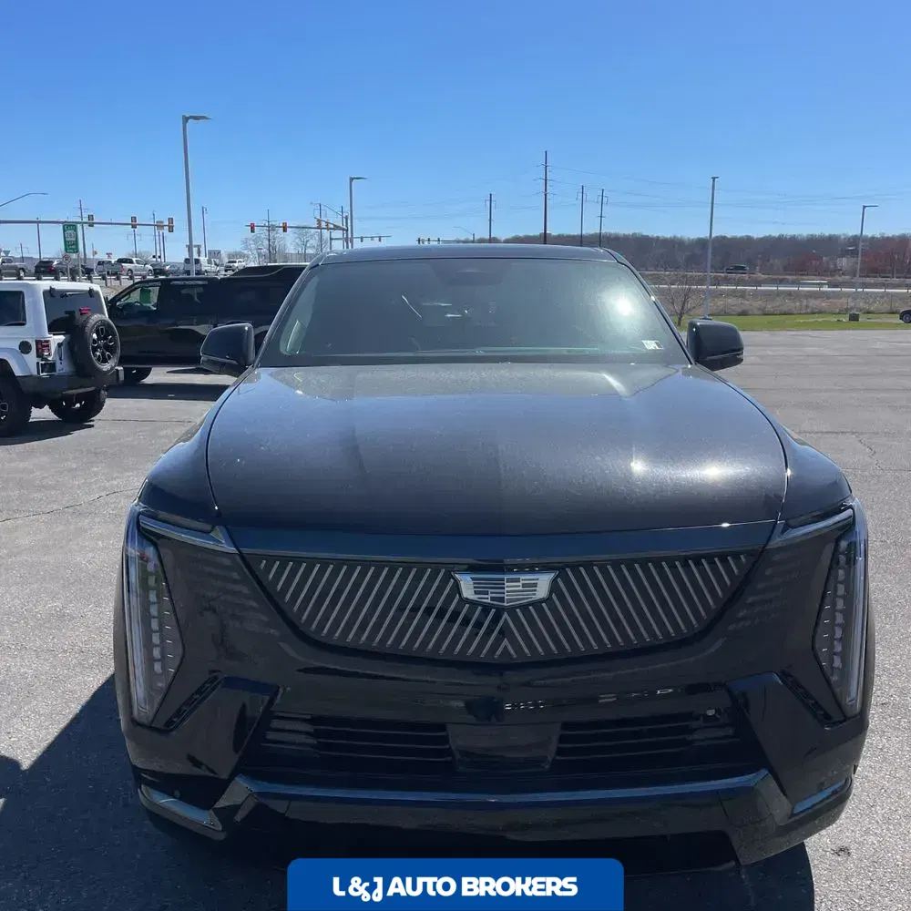 2025 Cadillac Escalade IQ Sport 2