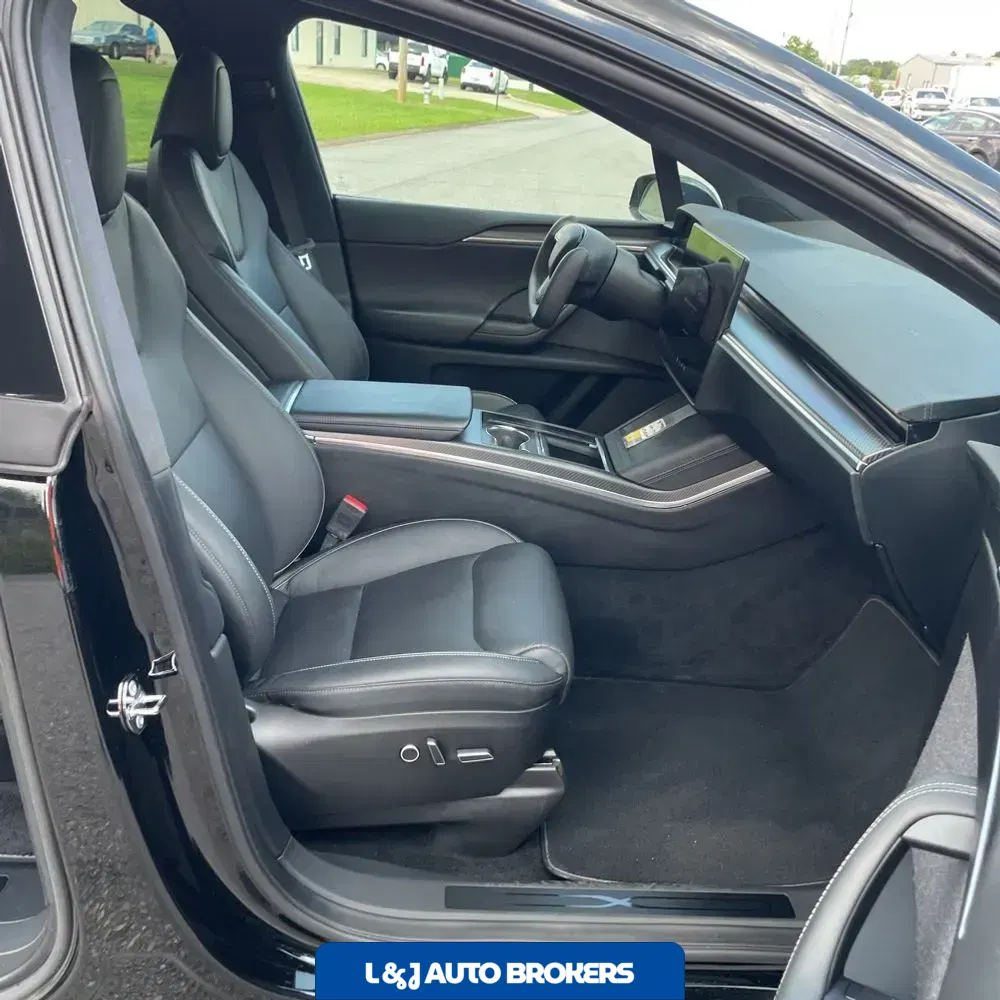 2022 Tesla Model X Plaid