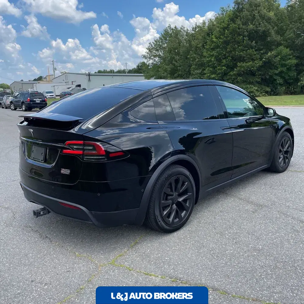2022 Tesla Model X Plaid