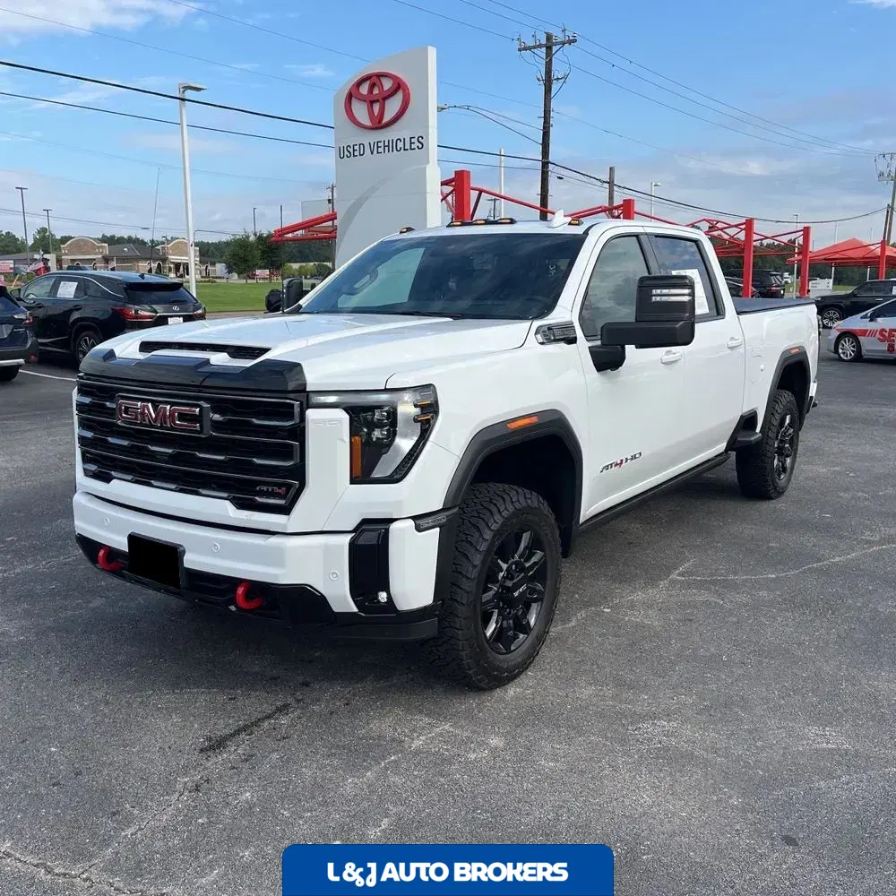 2025 GMC Sierra 2500HD AT4