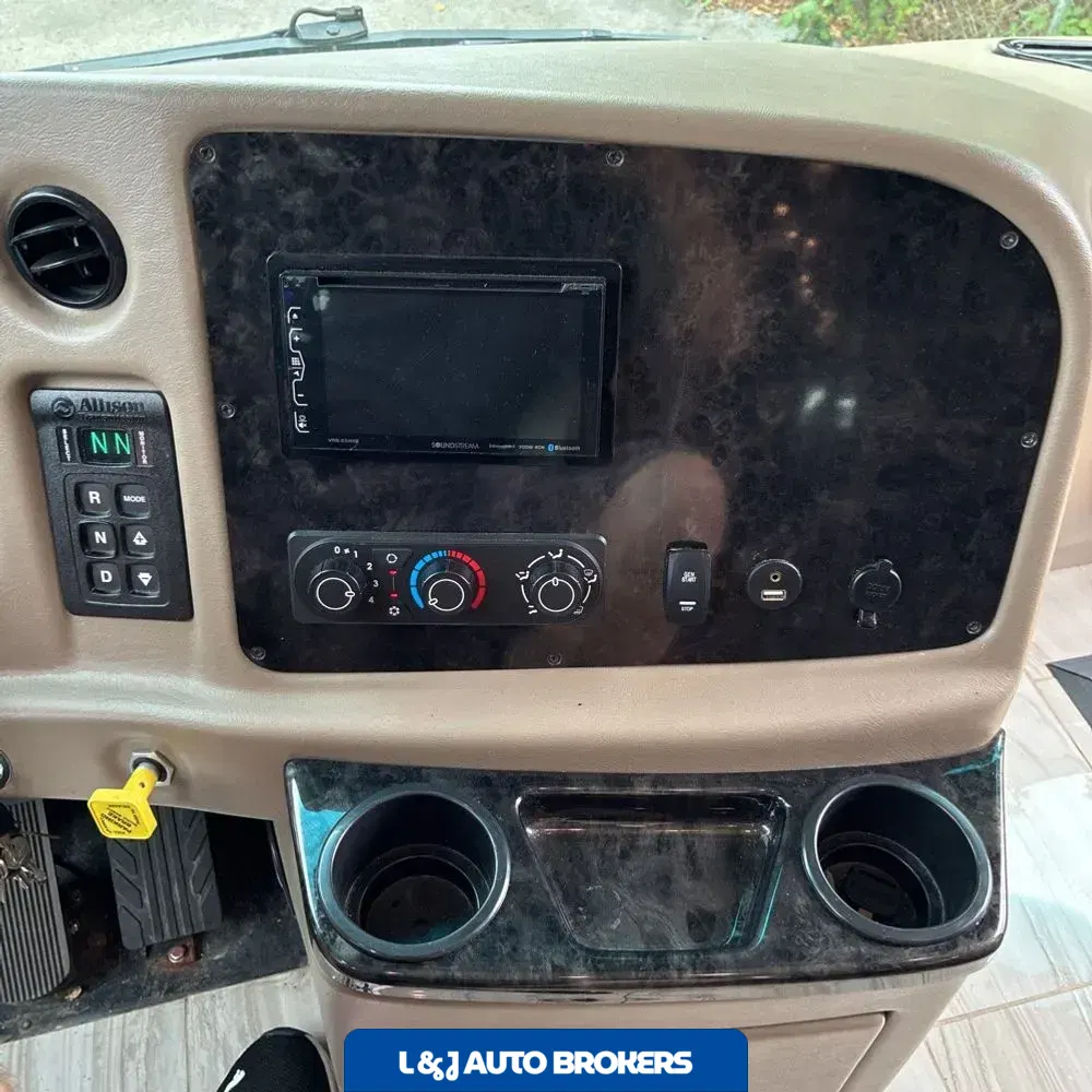 2019 Jayco Embark 37B