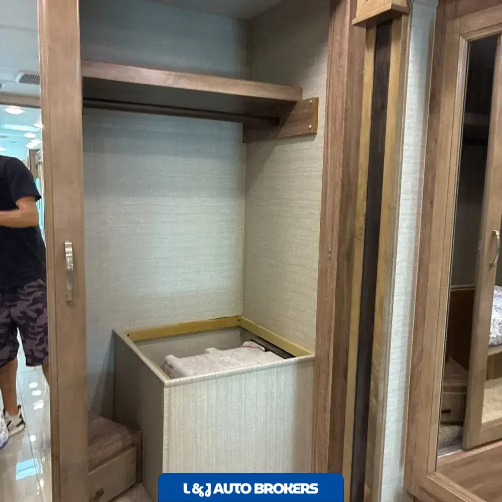 2019 Jayco Embark 37B