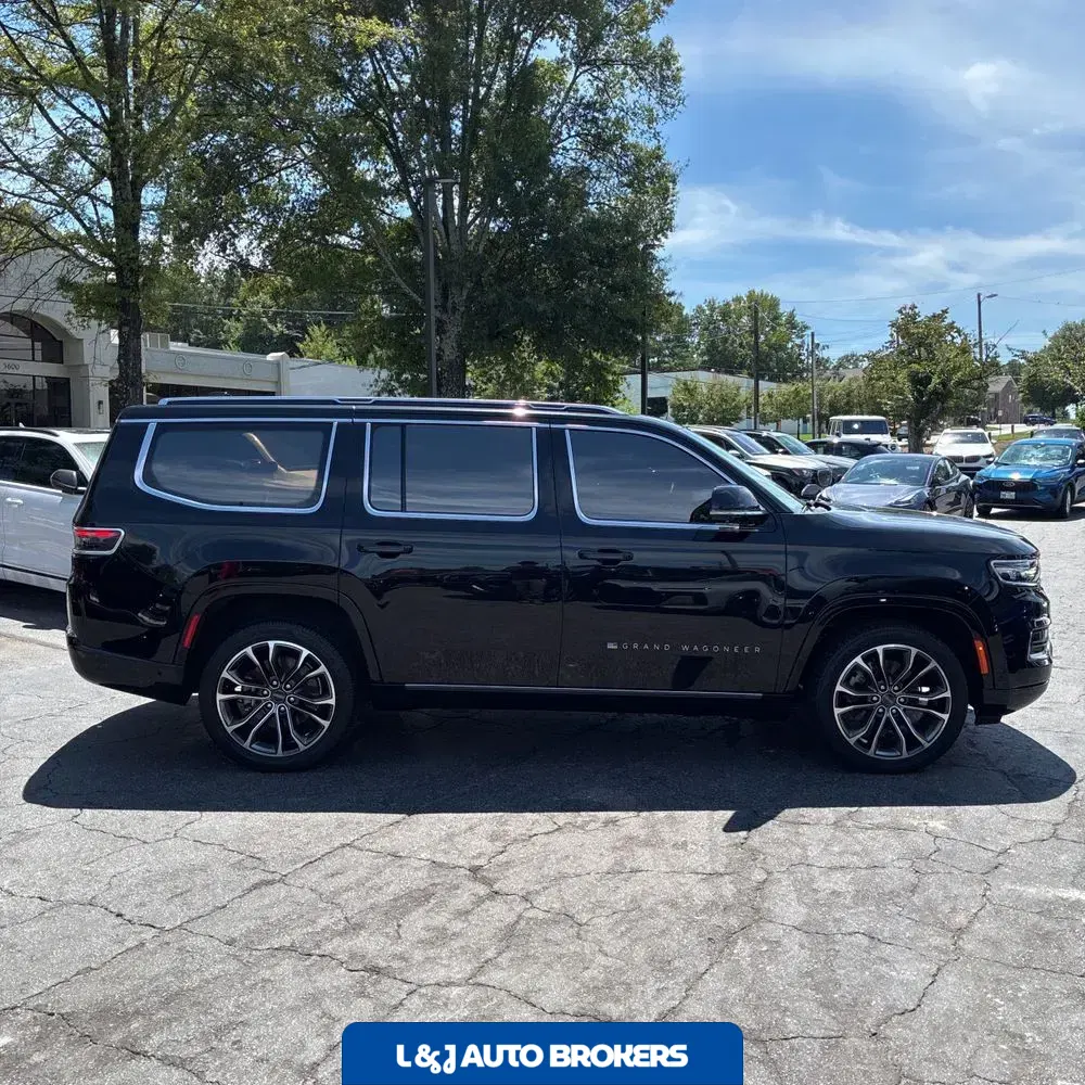 2022 Jeep Grand Wagoneer Series III