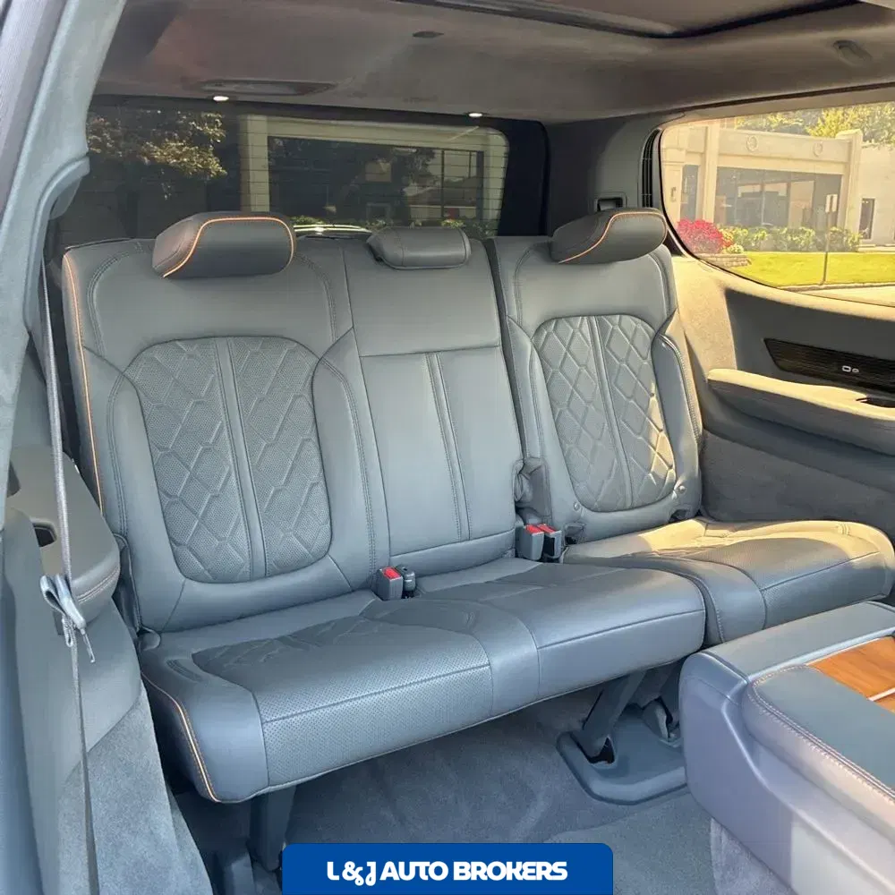 2022 Jeep Grand Wagoneer Series III