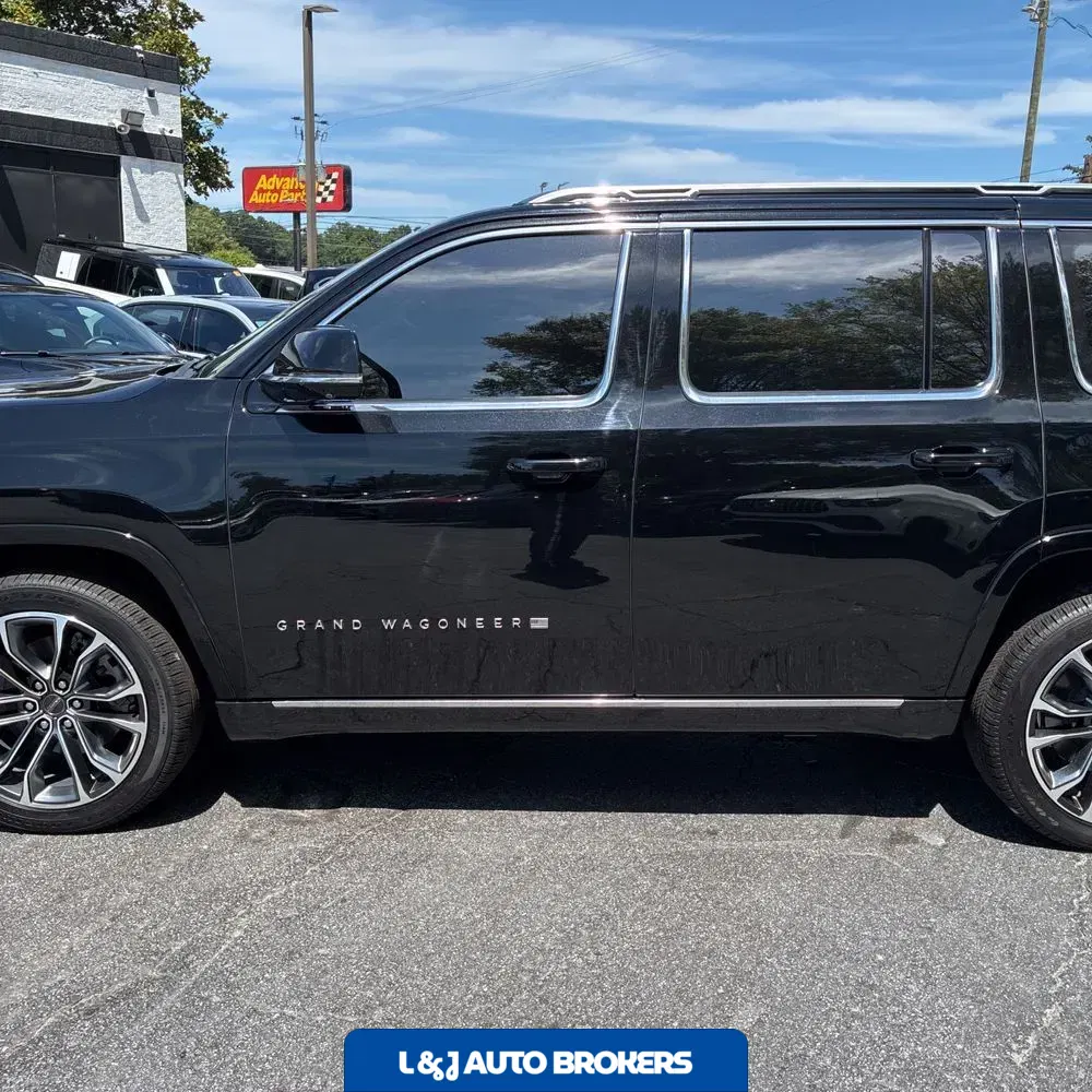 2022 Jeep Grand Wagoneer Series III