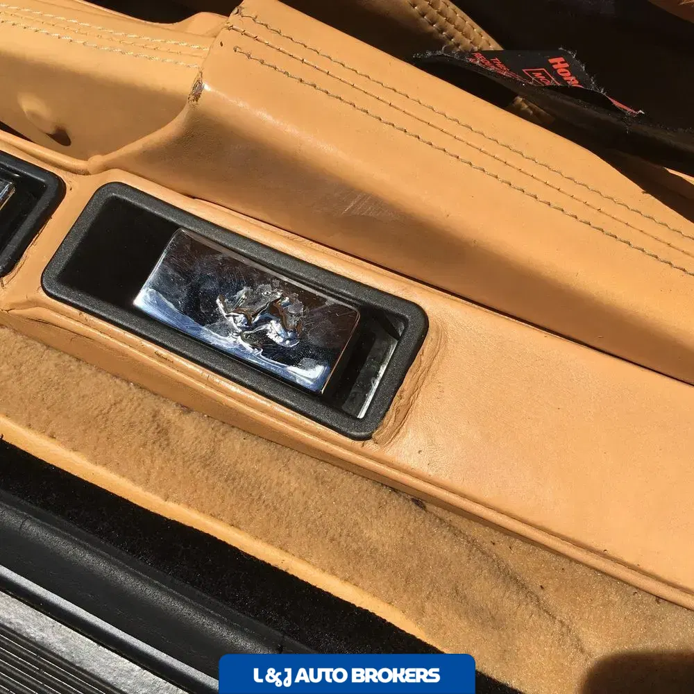 1986 Ferrari Testarossa Flying Mirror