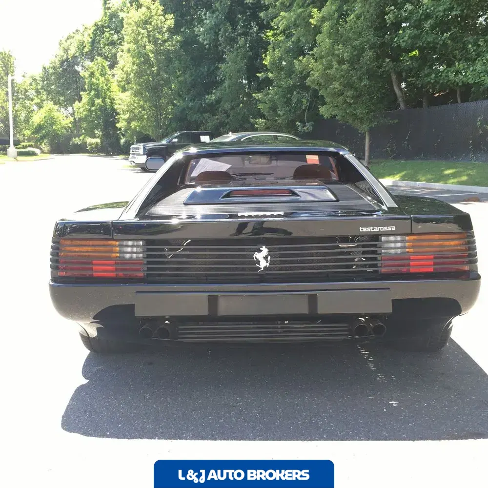 1986 Ferrari Testarossa Flying Mirror