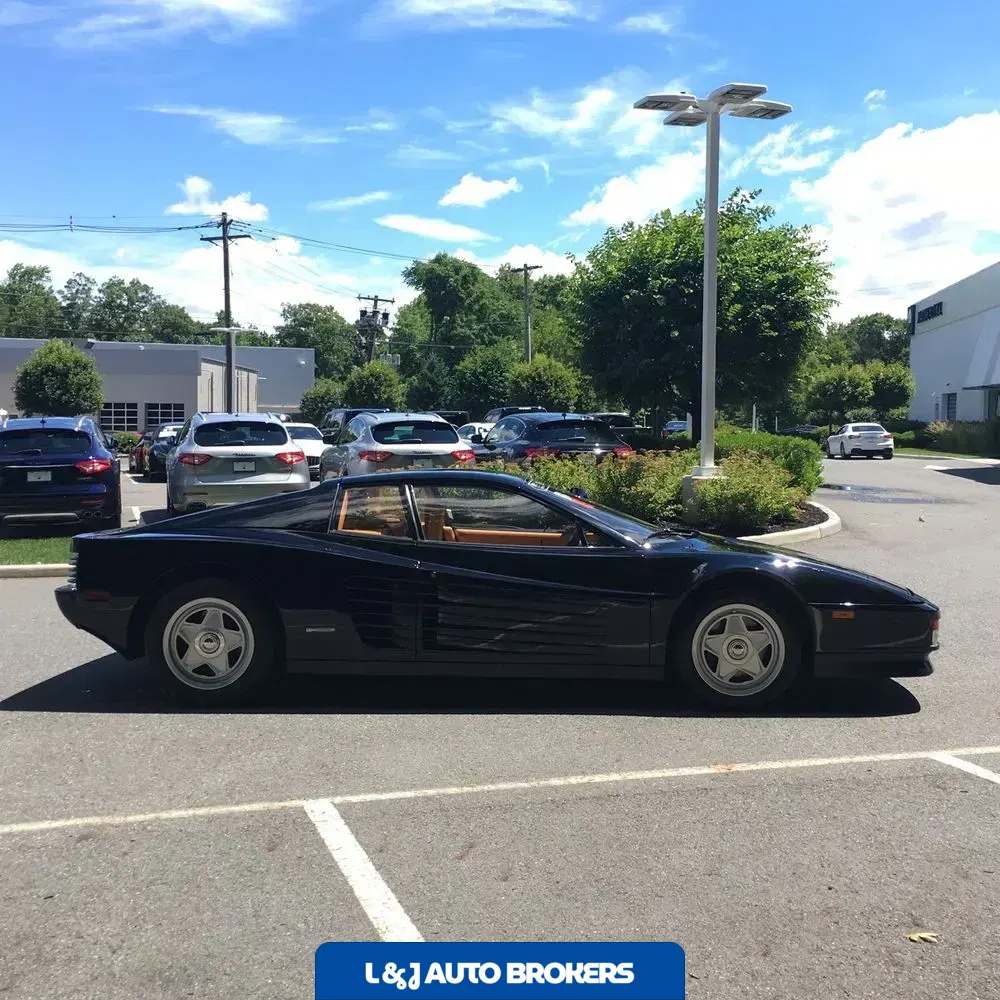 1986 Ferrari Testarossa Flying Mirror