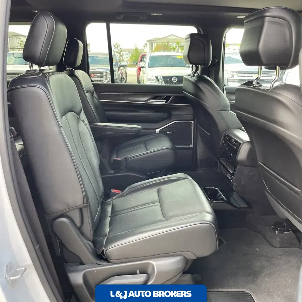 2023 Jeep Wagoneer L Series II