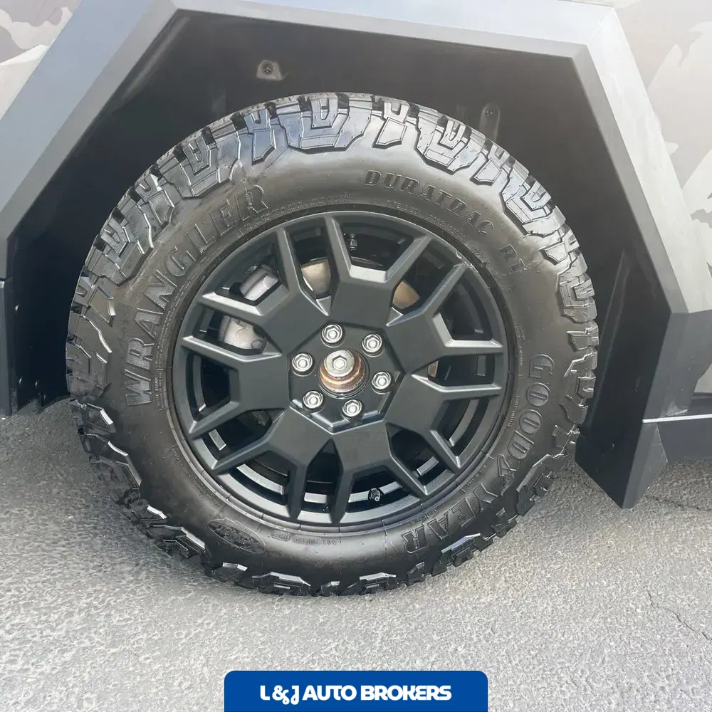 2024 Tesla Cybertruck Base